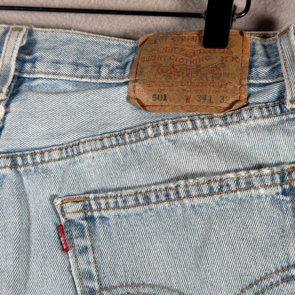 Vintage Levis 501 Jeans Mens 32x31 Made in USA Light Wash Distressed 90s 0997 - Picture 14 of 16